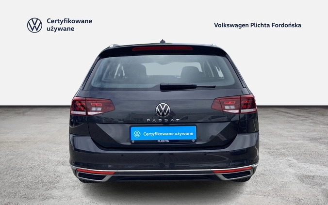 Volkswagen Passat cena 179900 przebieg: 17504, rok produkcji 2023 z Białobrzegi małe 704